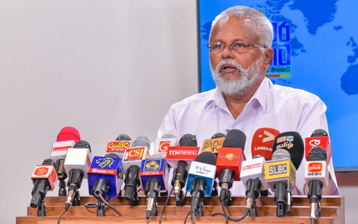 சுயலாபம் தேடும் முயற்சியே விஜயுடனான சந்திப்பு – டக்ளஸ்
